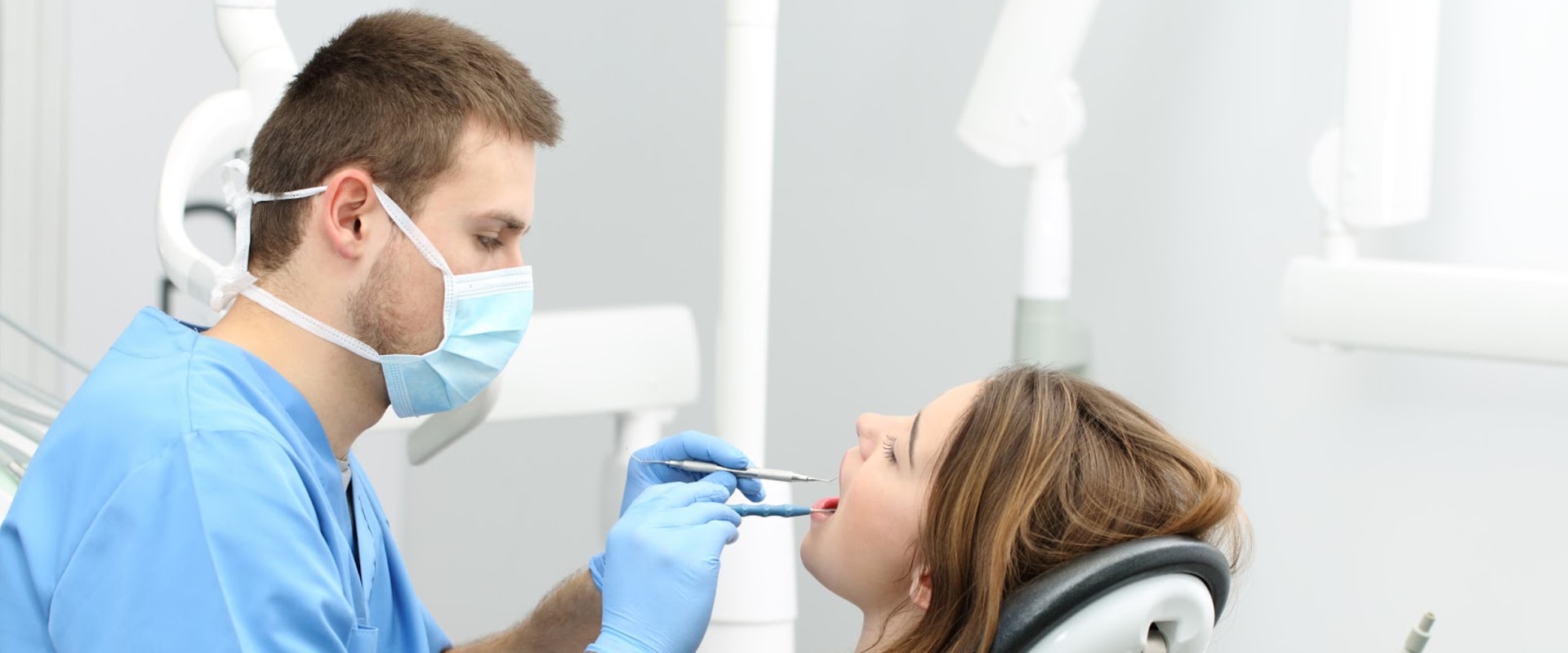 The Difference Between Local Anesthesia and Sedation Dentistry